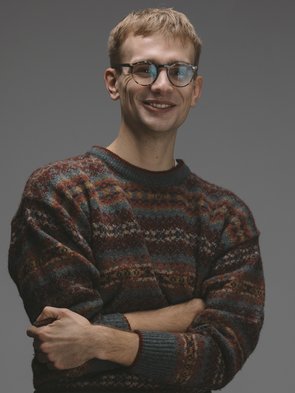 2025 © Rea von Vić
